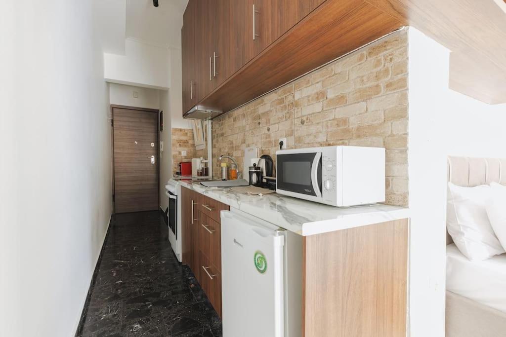 Tranquil Shelter Near Mavili Square Apartment *