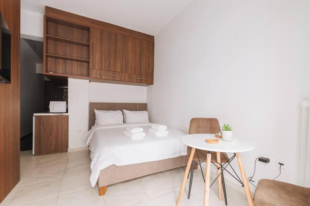 Apartment Tranquil Shelter Near Mavili Square *
