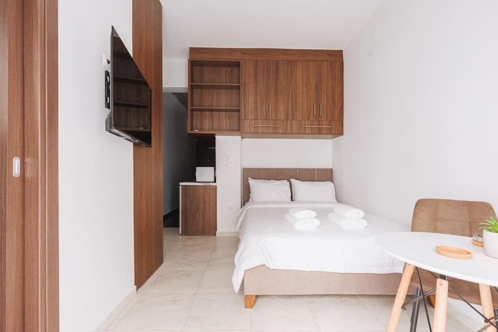 Apartment Tranquil Shelter Near Mavili Square